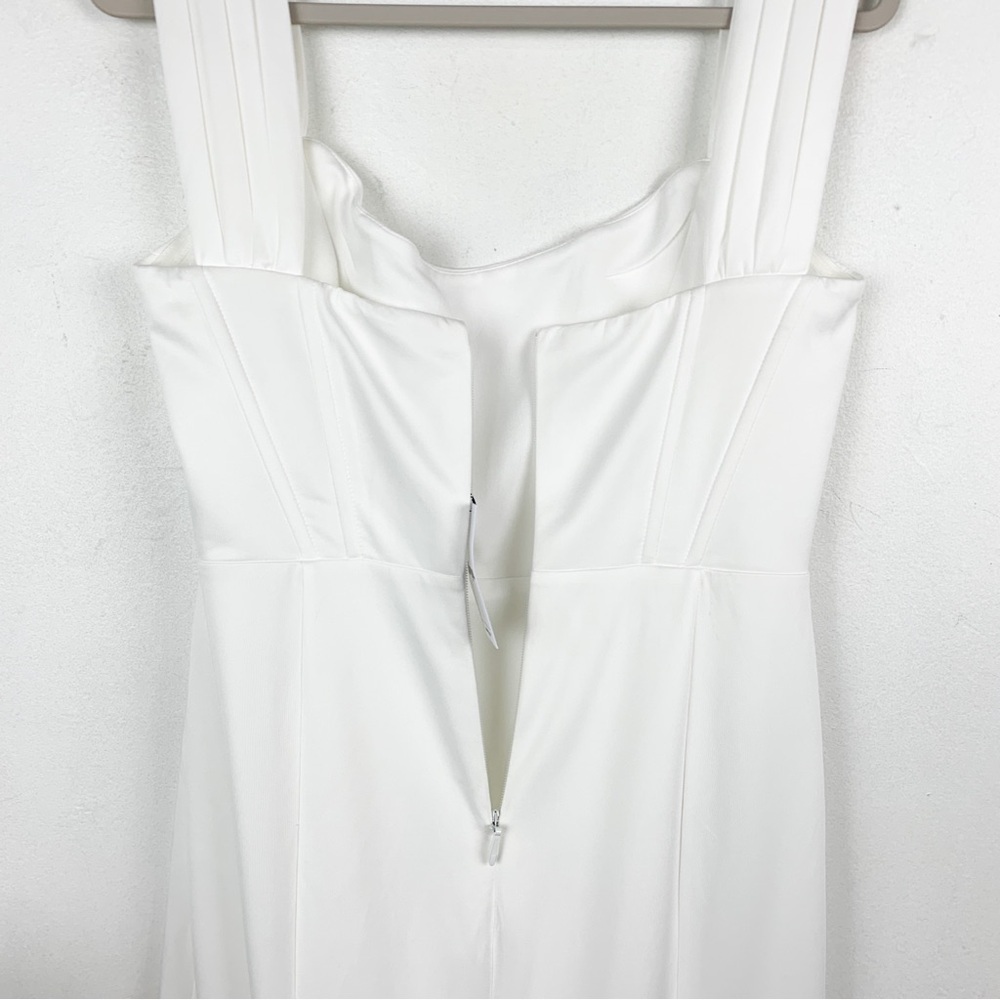 NWT Showpo. Ynes Off The Shoulder Corset Split Bridal Gown in Ivory Sz 8 - Picture 8 of 12